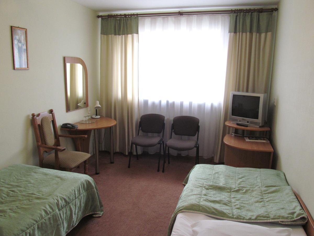 Hotel Vetraz Vitebsk Exteriör bild